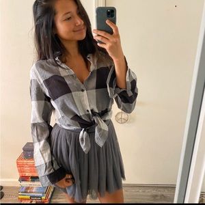 H&M Grey Balck Checker Button down shirt 100% Cotton Soft Cover up long sleeve